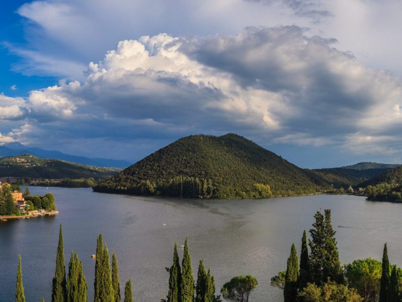 Lago di Piediluco panoramica 1